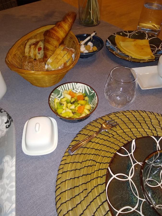 Camphin-en-PeveleLes Agapanthes住宿加早餐旅馆 外观 照片
