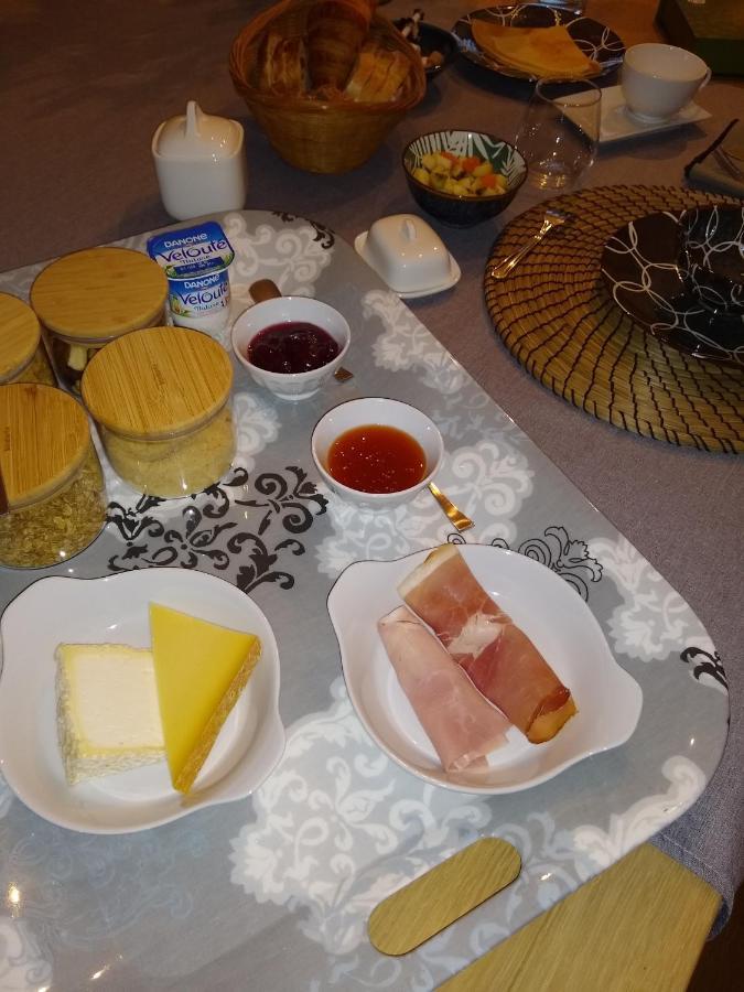 Camphin-en-PeveleLes Agapanthes住宿加早餐旅馆 外观 照片
